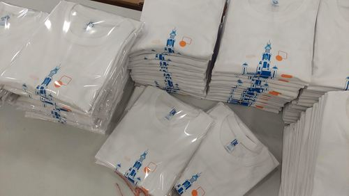 Koszulki dla firmy Hurt Pakowanie z nadrukiem logo