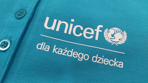 Koszulki polo z nadrukiem DTF – UNICEF