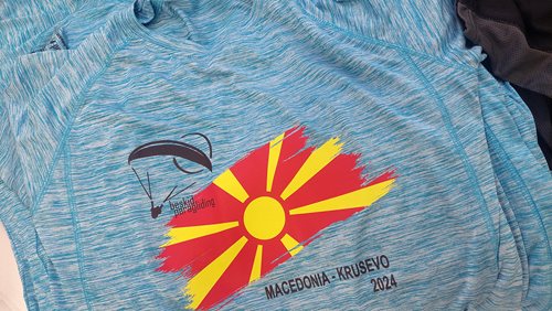 Nadruk DTF na odzieży sportowej Beskid Paralotnie